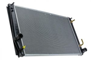 RADIADOR TOYOTA RAV-4 2.4 164000P230 1640031420 164003142087